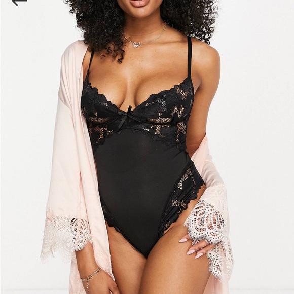 Love & Other Things lace insert bodysuit - Picture 4 of 4